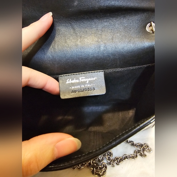 Ferragamo Patent Small Clutch Bag with Bow Black - Picture 8 of 10